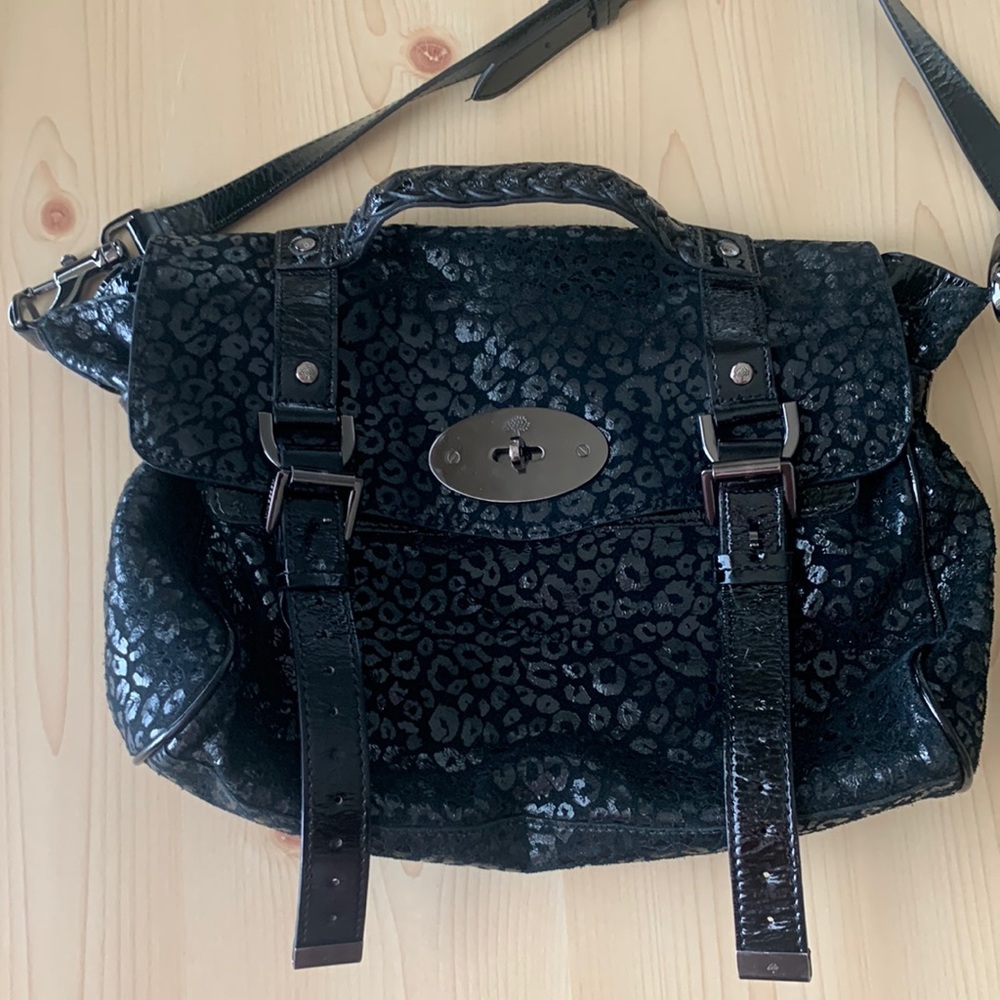 Mulberry-inspired bag